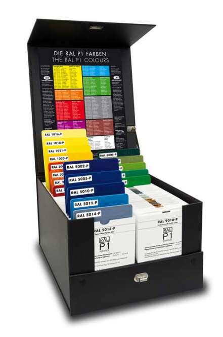 RAL P1 100 plastic colour plates in a protective case 
