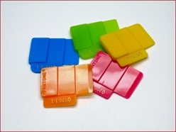PANTONE  Plastics Opaque Selector Chips 